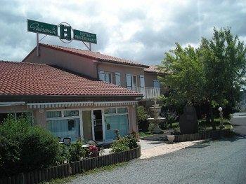 Hotel Le Pairoux Volvic Exterior photo